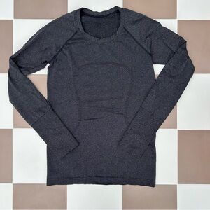 Lululemon Black Silver Metallic Swiftly Tech Long Sleeve Shine Top Women 8 Shirt